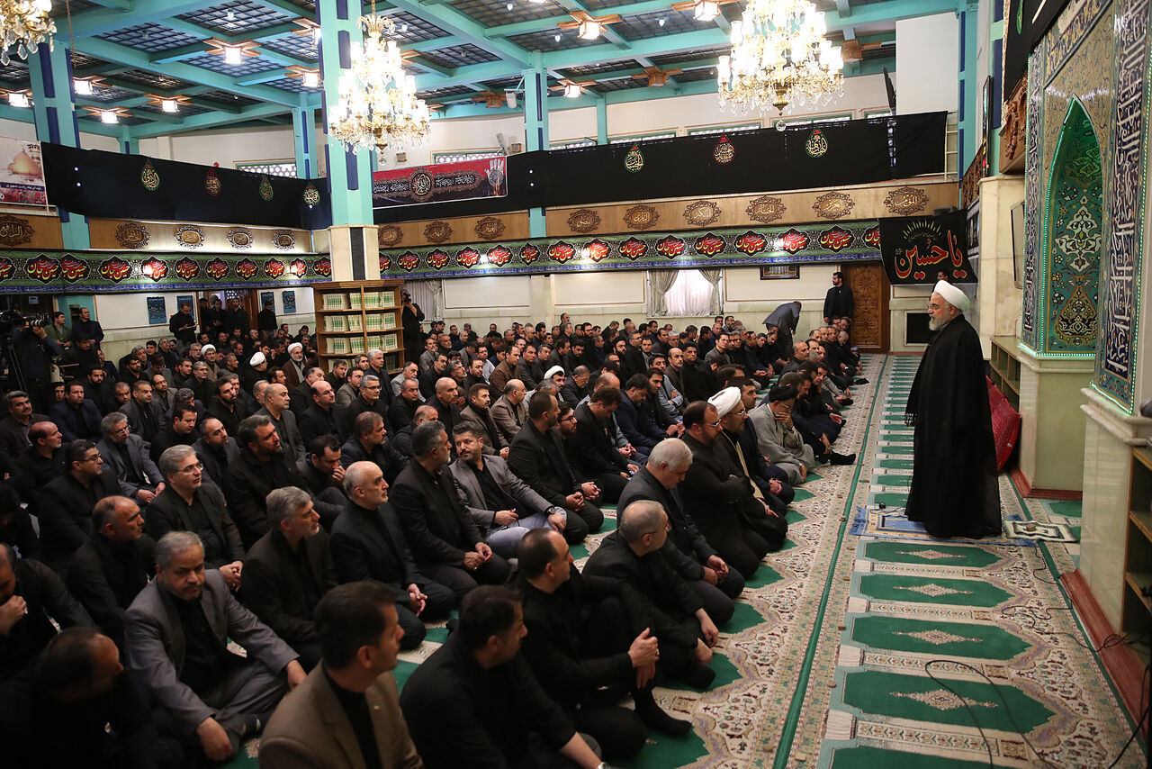 روحاني : الامام الحسين (ع) رمز الوحدة والاخاء بين المسلمين روحاني : الامام الحسين (ع) رمز الوحدة والاخاء بين المسلمين