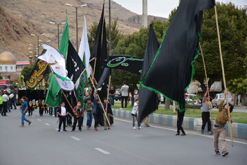 تجمع بزرگ عاشورایی در ماکو