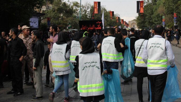 مشارکت ۷۰۰ شهروند قزوینی در نظافت مسیرهای عزاداری