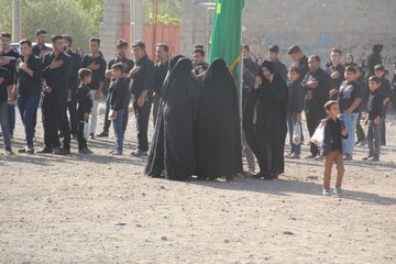 حضور بانوان و کودکان میاندوآبی در عزاداری عاشورای حسینی