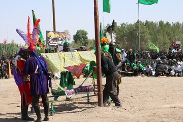 آیین تعزیه خوانی عاشورا در هرات مرکز شهرستان خاتم