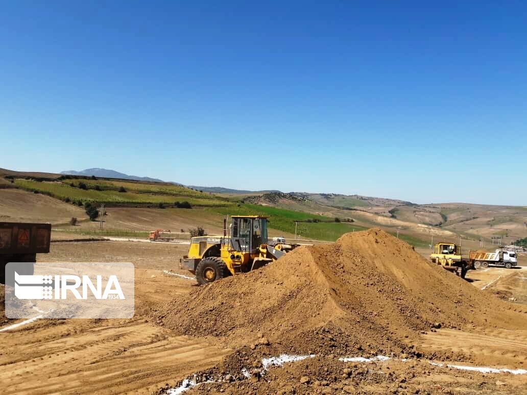 روستای جدید حسین‌آباد کالپوش در مرحله زیرسازی و راهسازی است