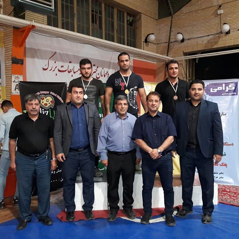 مسابقات کشتی آزاد قهرمانی خراسان رضوی برگزار شد مسابقات کشتی آزاد قهرمانی خراسان رضوی برگزار شد