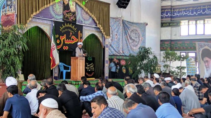 امام جمعه کیش خواستار رفع موانع تولید شد