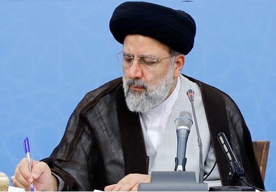 رئیس قوه قضاییه بخشنامه «نحوه احضار اشخاص حقوقی» را ابلاغ کرد رئیس قوه قضاییه بخشنامه «نحوه احضار اشخاص حقوقی» را ابلاغ کرد