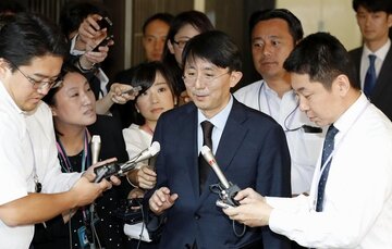 ژاپن پیرامون کنترل های صادراتی با کره جنوبی مذاکره می کند