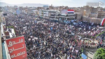 یمنی ها سالگرد انقلاب ۲۱ سپتامبر را گرامی داشتند