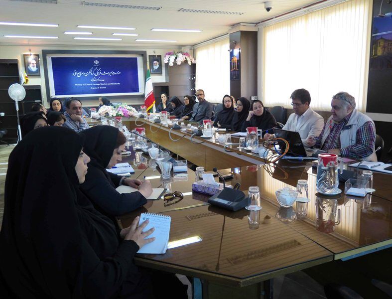 عکسها و متنها، جایگزینی برای گردشگریهای تاریخی عکسها و متنها، جایگزینی برای گردشگریهای تاریخی
