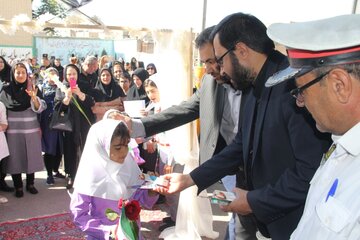 زنگ شکوفه‌ها در میاندوآب