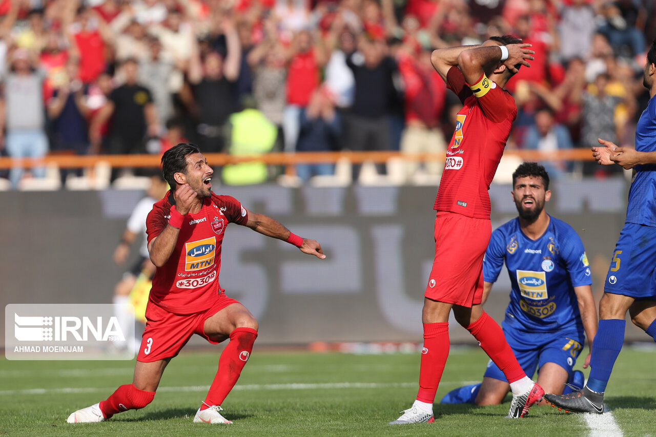 خلیل‌زاده: پرسپولیس تنهاست