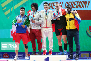 Iran weightlifter wins bronze at world contests