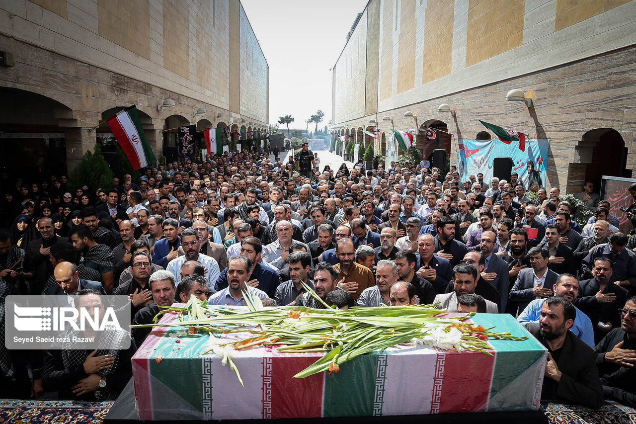 پدر شهید ستوده در فسا آسمانی شد 