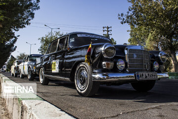 Classic Cars Rally Tour in Iran's Semnan