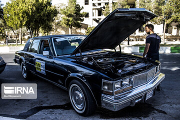 Classic Cars Rally Tour in Iran's Semnan