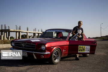 Classic Cars Rally Tour in Iran's Semnan