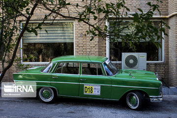 Classic Cars Rally Tour in Iran's Semnan