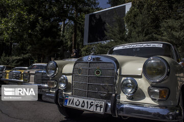 Classic Cars Rally Tour in Iran's Semnan