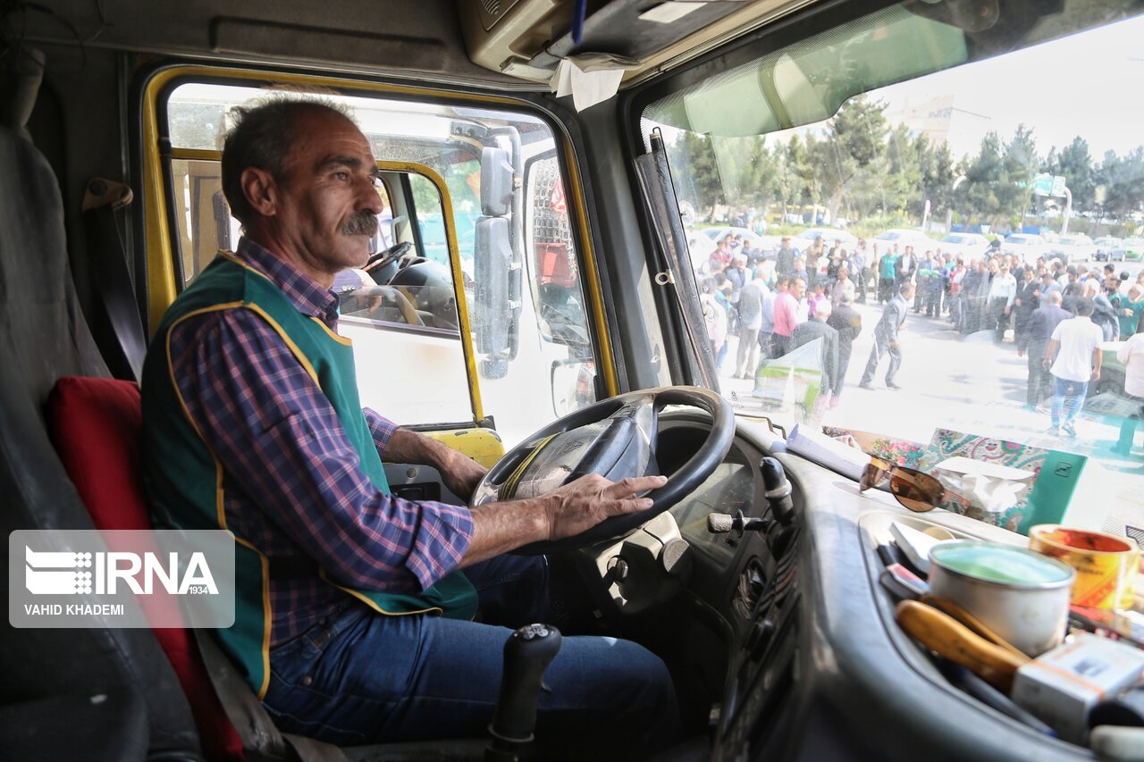 کاروان تدارکاتی اوقاف خراسان رضوی راهی کربلا شد