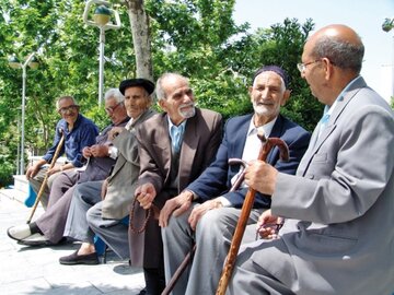 پدیده سالمندی در ایران در حال تبدیل شدن به چالشی بزرگ است