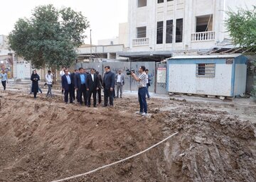 بازدید معاون هماهنگی امور اقتصادی وزارت کشور از طرح های مترو و فاضلاب اهواز