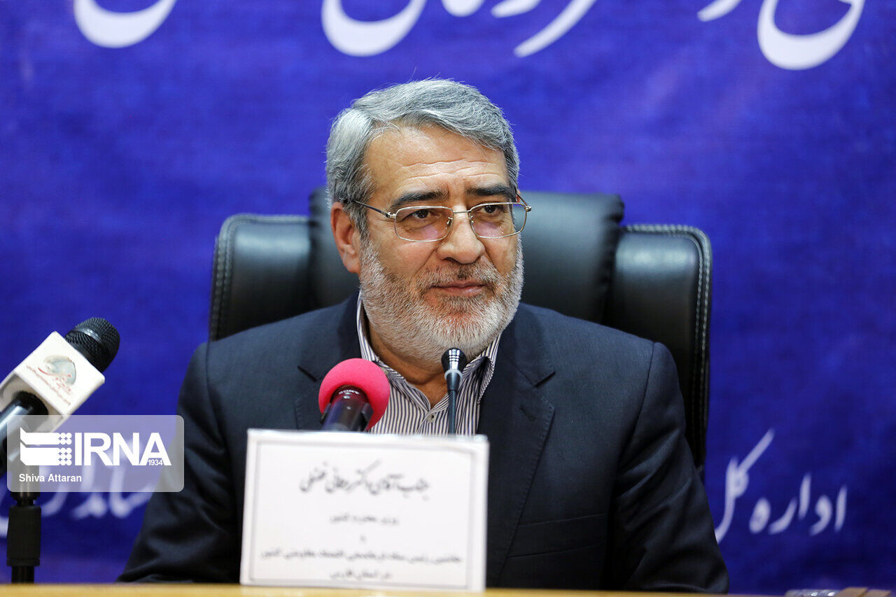 وزیر کشور: مدیران جهادی برای استفاده از ظرفیت همه استان ها تلاش کنند
