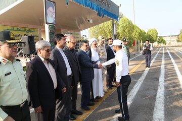 آیین تجلیل از خانواده معظم شهدا وایثارگران نیروی انتظامی هرمزگان