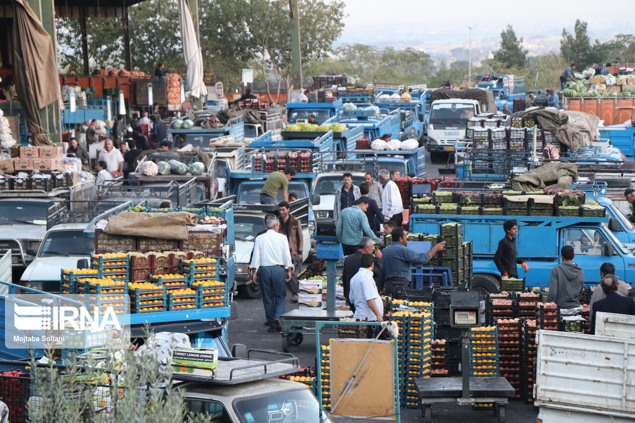مهلت ۳‌ماهه دادستان برای استقرار باجه‌های فاکتور الکترونیک در میدان مرکزی میوه و تره بار