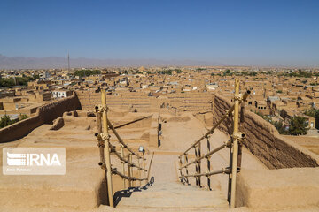 Meybod Narin Castle