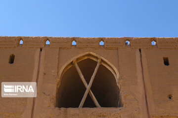 Meybod Narin Castle