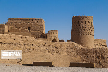 Meybod Narin Castle