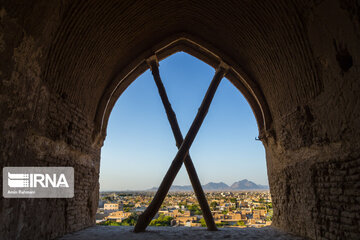 Meybod Narin Castle