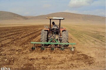 آغاز کشت پاییزه در ۱۹۰ هزار هکتار اراضی خراسان شمالی