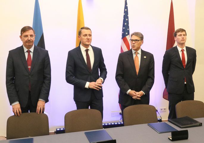 توافق آمریکا برای حفاظت از شبکه برق ۳ همسایه روسیه