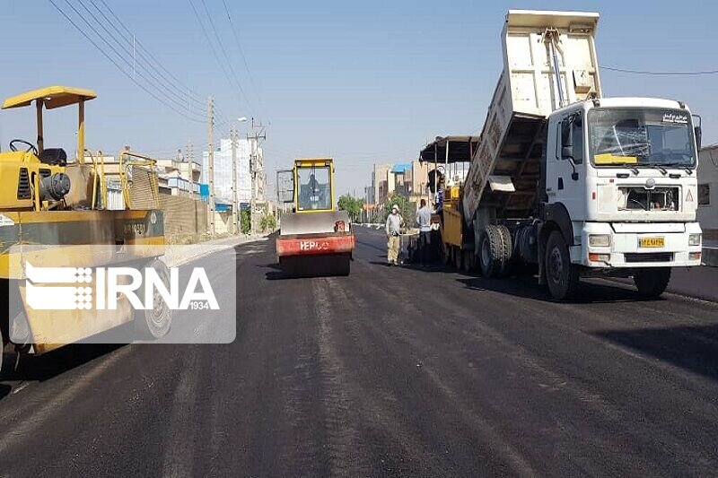 ۱۳۰ تن آسفالت صرف بهسازی جاده‌های مهاباد شد