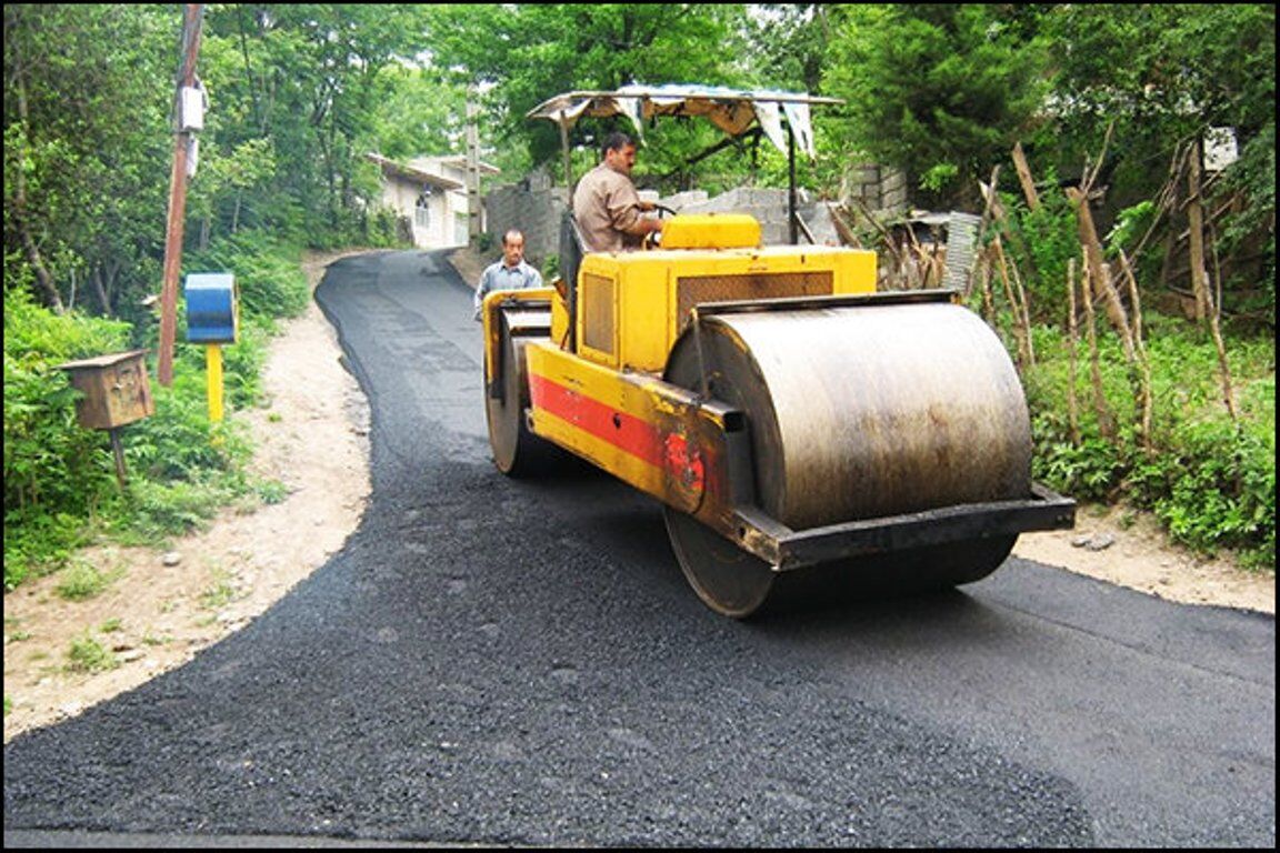 نماینده مجلس: ۴۰۰ میلیارد ریال برای آسفالت جاده‌های روستایی نیشابور اختصاص یافت