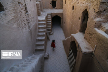 Sar Yazd Castle (Qal’eh Sar Yazd)