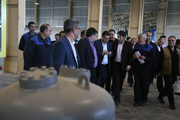 بازدید وزیر صنایع ، معدن و تجارت از کارخانه آرتاویل تایر اردبیل