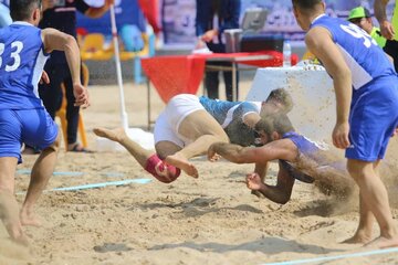 رقابت‌های کبدی ساحلی کارگران کشور در بندرعباس آغاز شد