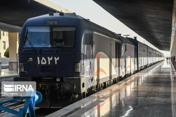 Golden Eagle tourist train in Isfahan