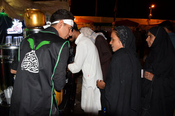 ادامه حضور زوار پاکستانی اربعین در زائرسرای امام رضا(ع) زاهدان