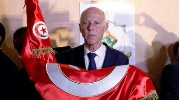 رئیس جمهوری که این گونه قلب تونسی ها را تسخیر کرد
