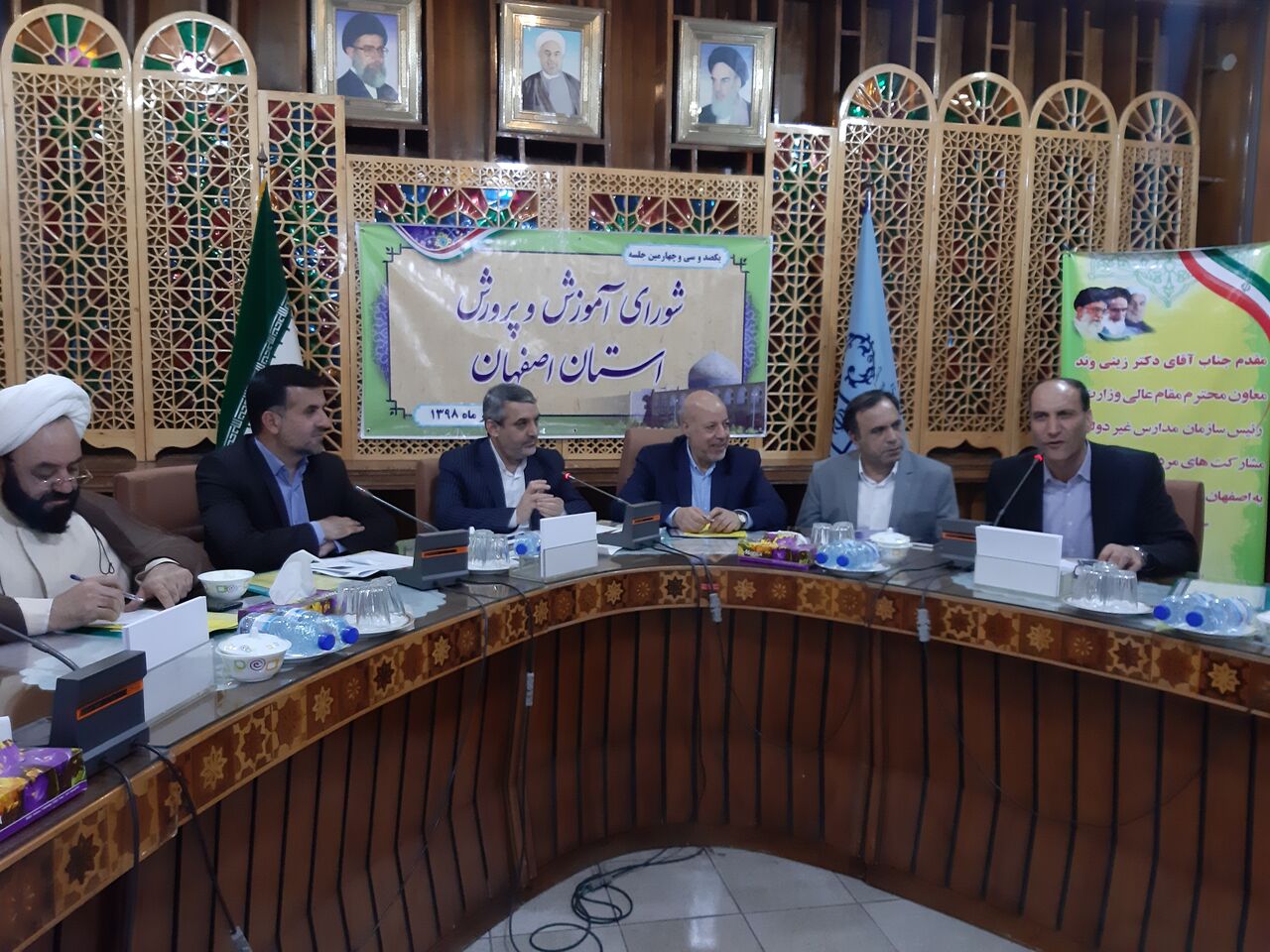 استاندار اصفهان: نگاه توسعهای به مدارس غیردولتی داشته باشیم استاندار اصفهان: نگاه توسعهای به مدارس غیردولتی داشته باشیم