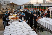 توزیع روزانه ۷۵۰ هزار غذایی در میان زائران اربعین توسط آستان قدس علوی