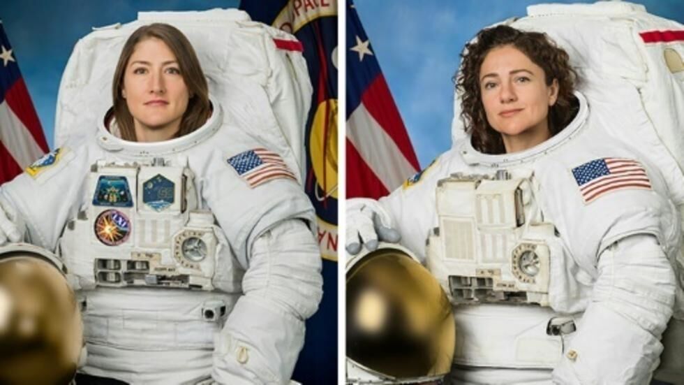 دو فضانورد زن نخستين پياده‌روي فضايي را انجام دادند