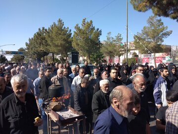 جاماندگان اربعین در سمنان عزای حسینی برپا کردند