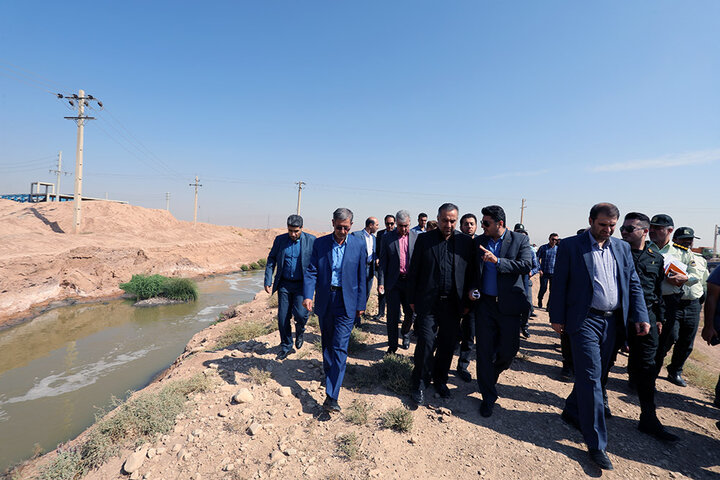 ضرب‌العجل دادستان شیراز برای رفع آلودگی رودخانه چنار راهدار