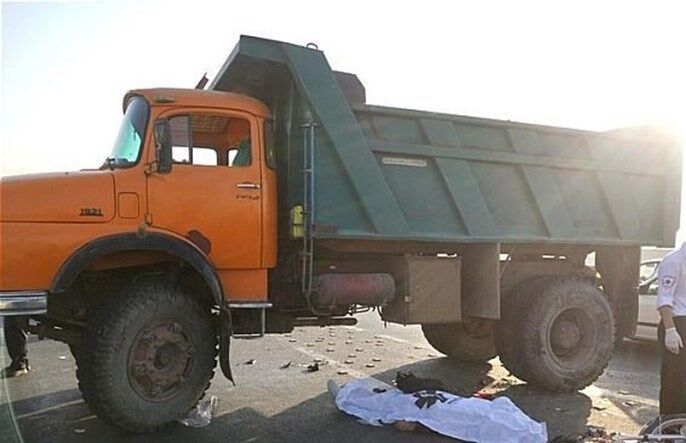 تردد غیرمجاز کامیون، زن جوان مشهدی را به کام مرگ کشاند
