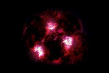 کشف تصادفی یک کهکشان غول‌پیکر در کیهان اولیه