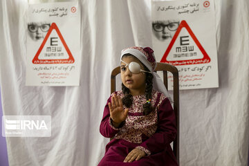 پزشکان جهادگر، چشم ۲۰۰ مرزنشین گلستان را معاینه و درمان کردند