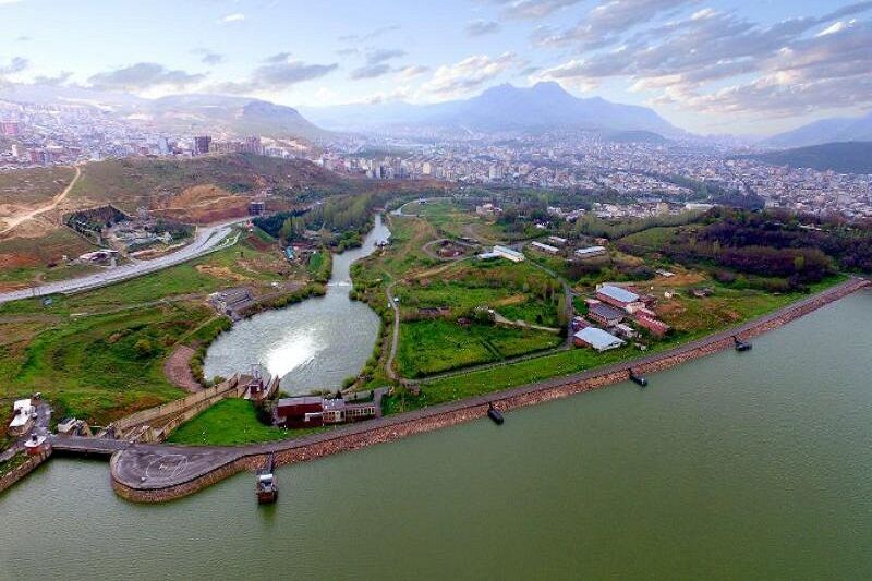 ۴۱ هزار گردشگر نوروزی از تاج سد مهاباد بازدید کردند